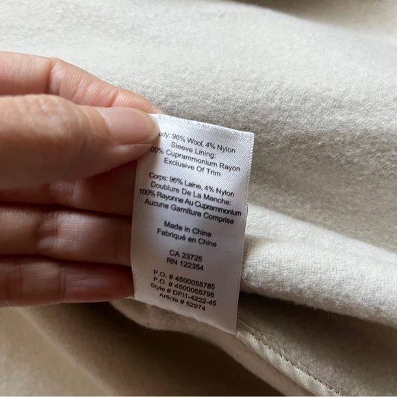 Babaton Aritzia Cormac Wool Blend Coat Sz XS - Picture 9 of 12